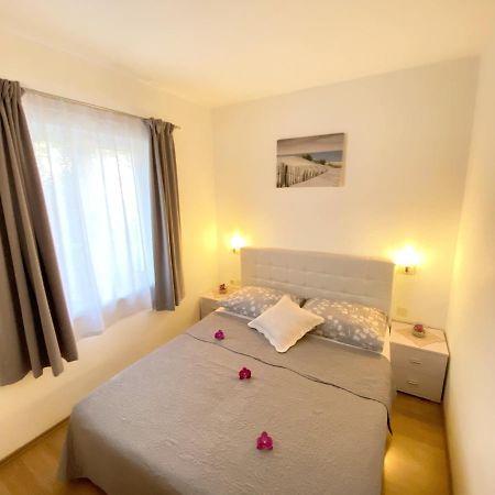 Apartments Saric บีโอกราดนาโมรู ภายนอก รูปภาพ