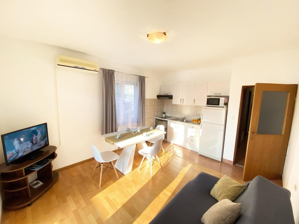 Apartments Saric บีโอกราดนาโมรู ภายนอก รูปภาพ