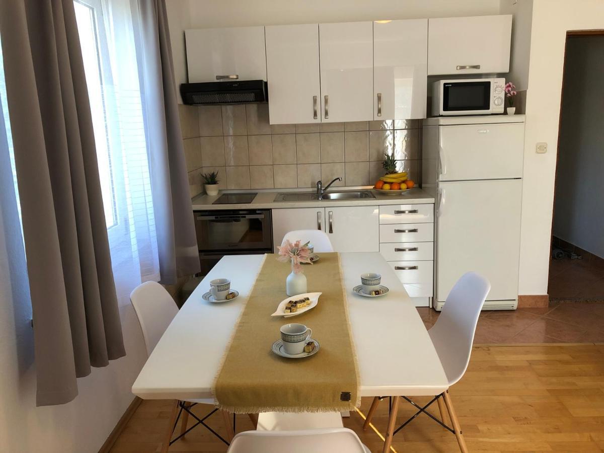 Apartments Saric บีโอกราดนาโมรู ภายนอก รูปภาพ