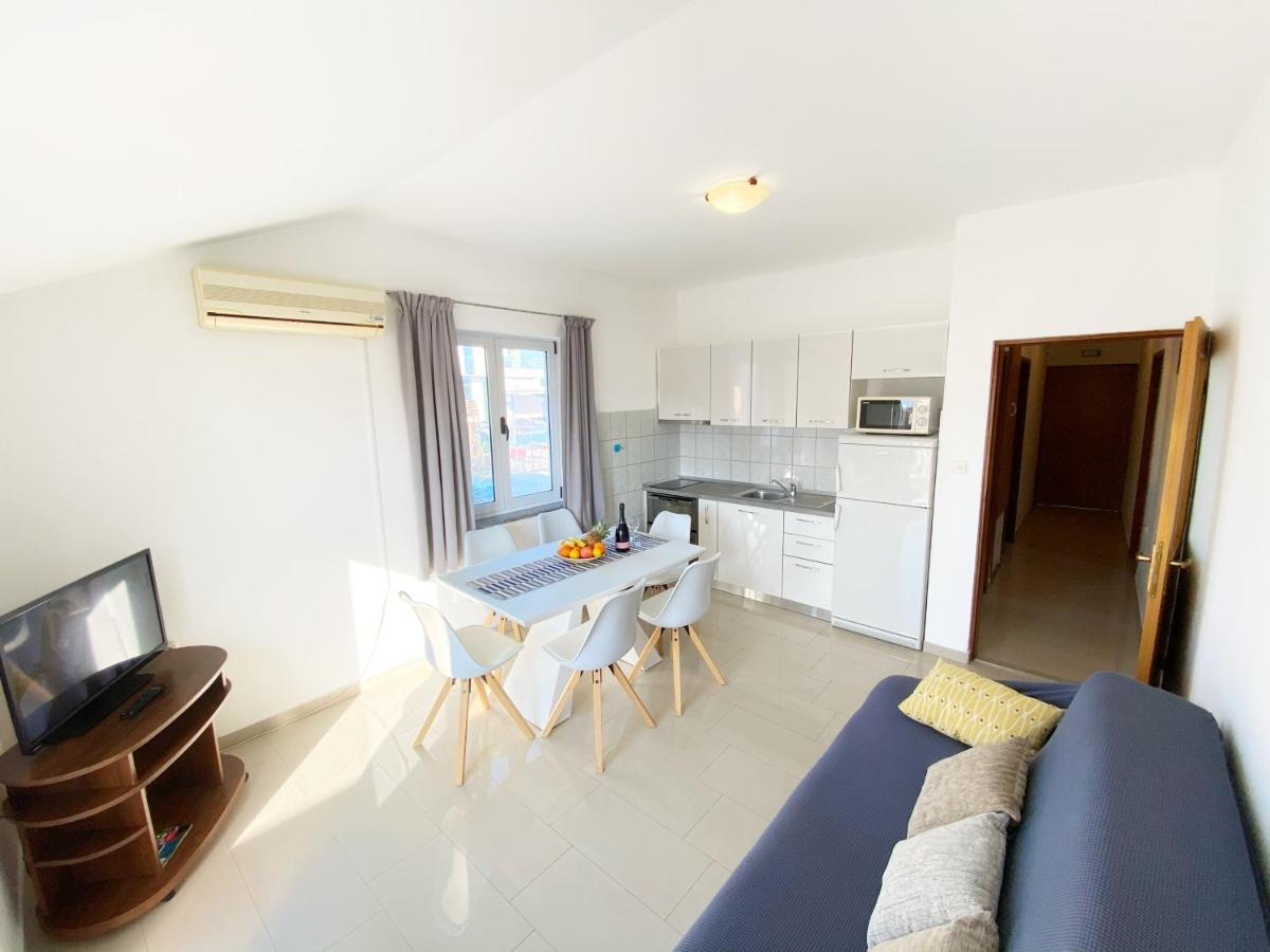 Apartments Saric บีโอกราดนาโมรู ภายนอก รูปภาพ
