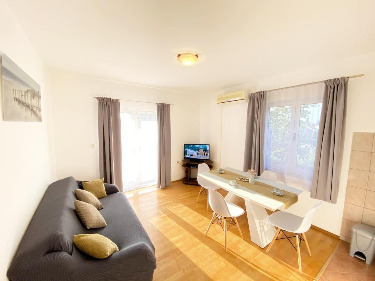 Apartments Saric บีโอกราดนาโมรู ภายนอก รูปภาพ