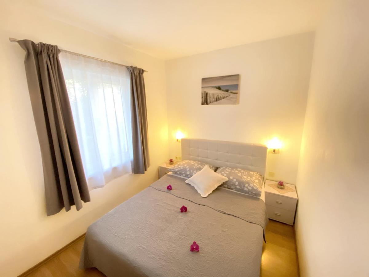 Apartments Saric บีโอกราดนาโมรู ภายนอก รูปภาพ
